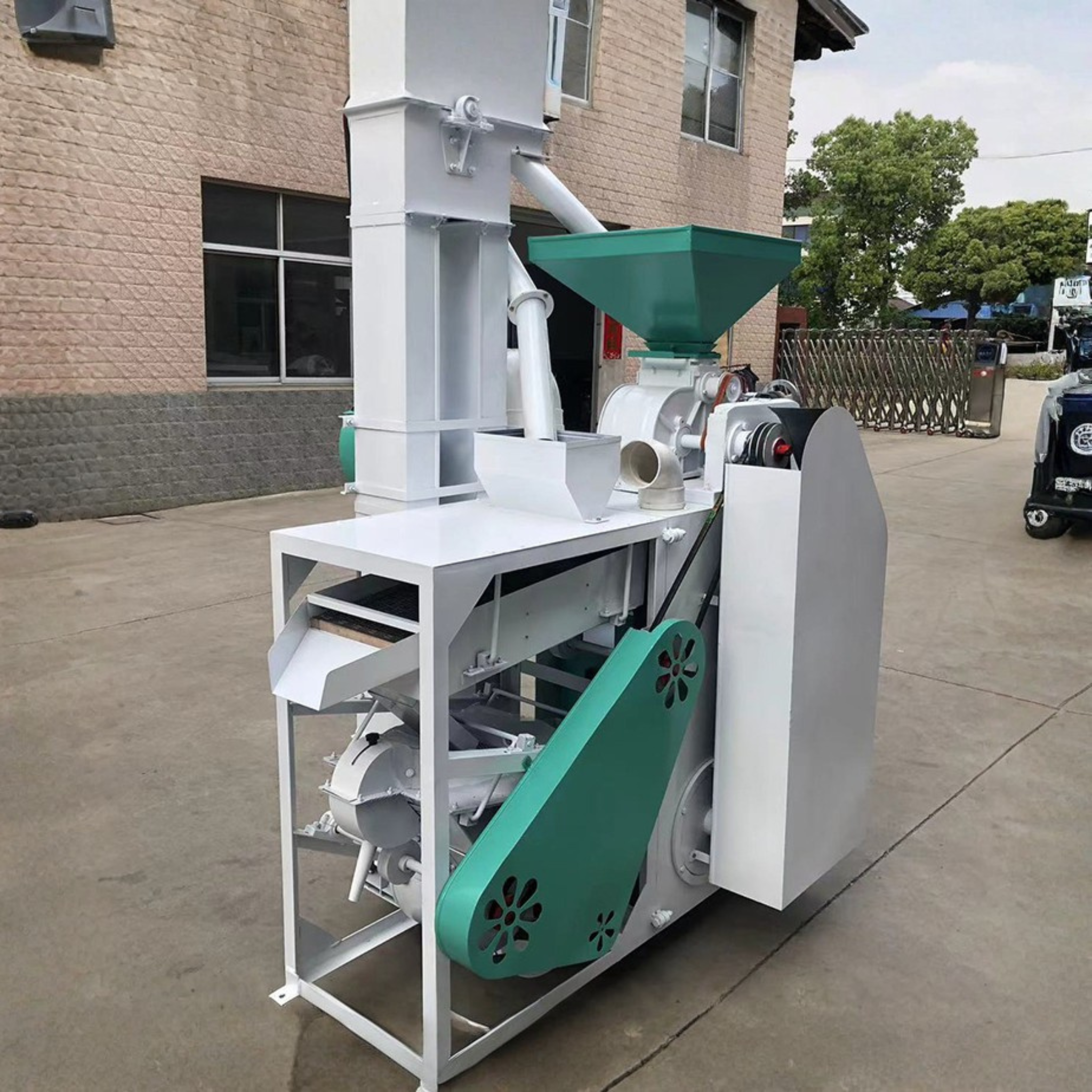 8.5 Iron-Roll Rice Mill (Infeed 700 kg/h | White Rice 400 kg/h)